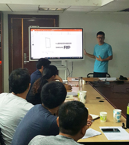 普天達(dá)工程師對(duì)各部門管理人員產(chǎn)品培訓(xùn)